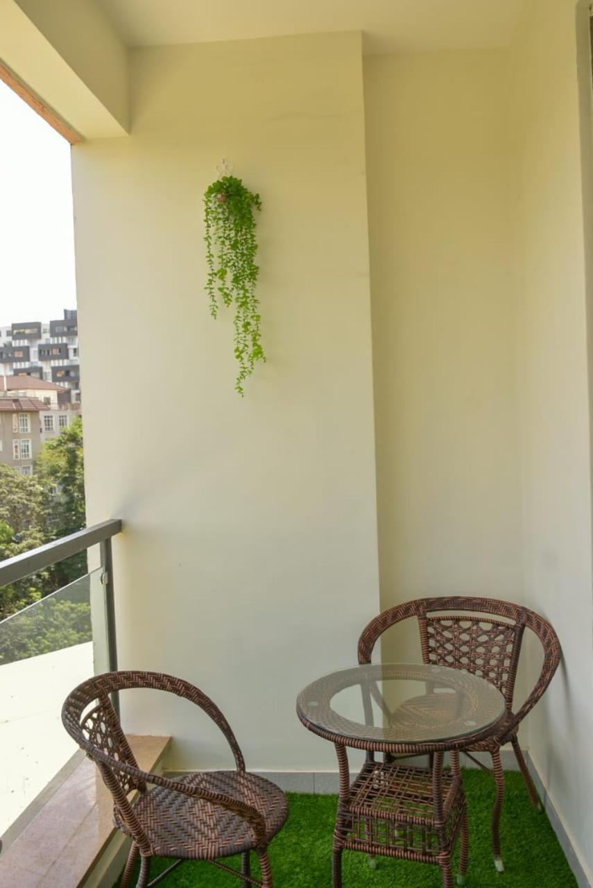 Apartment The Beautifully Furnished Kilimani Homes