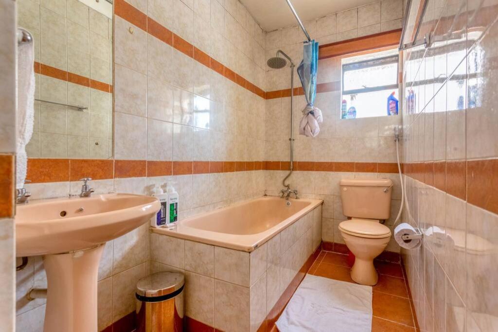 Charming 1 Bedroom With Pool In Westlands Apartment *