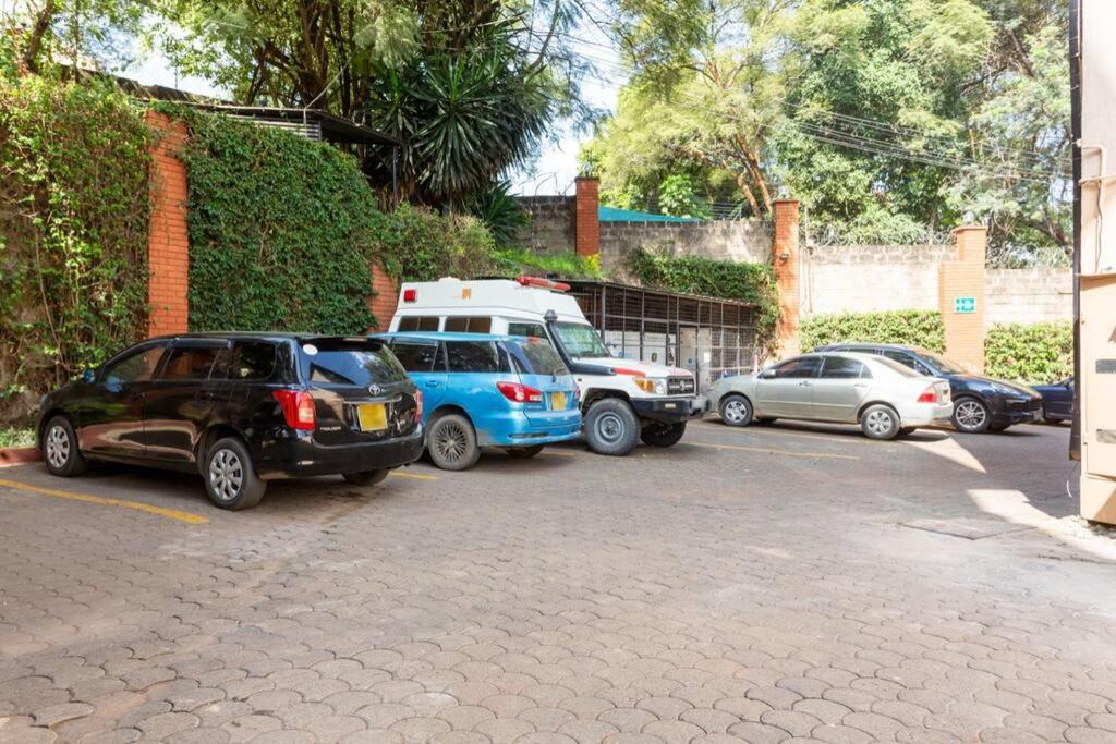 Apartment Charming 1 Bedroom With Pool In Westlands *