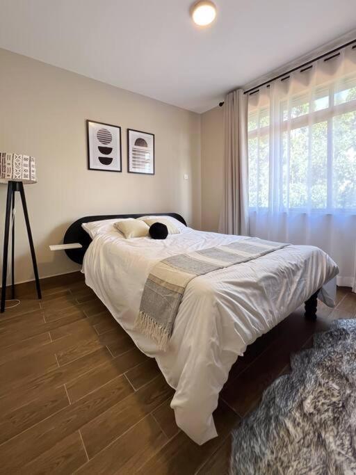 The Mood: Serene 2bd/pool/gym