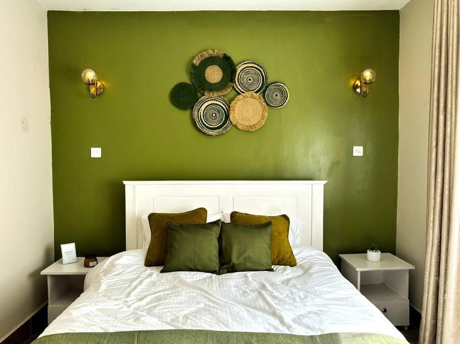 The Mood: Serene 2bd/pool/gym * Nairobi