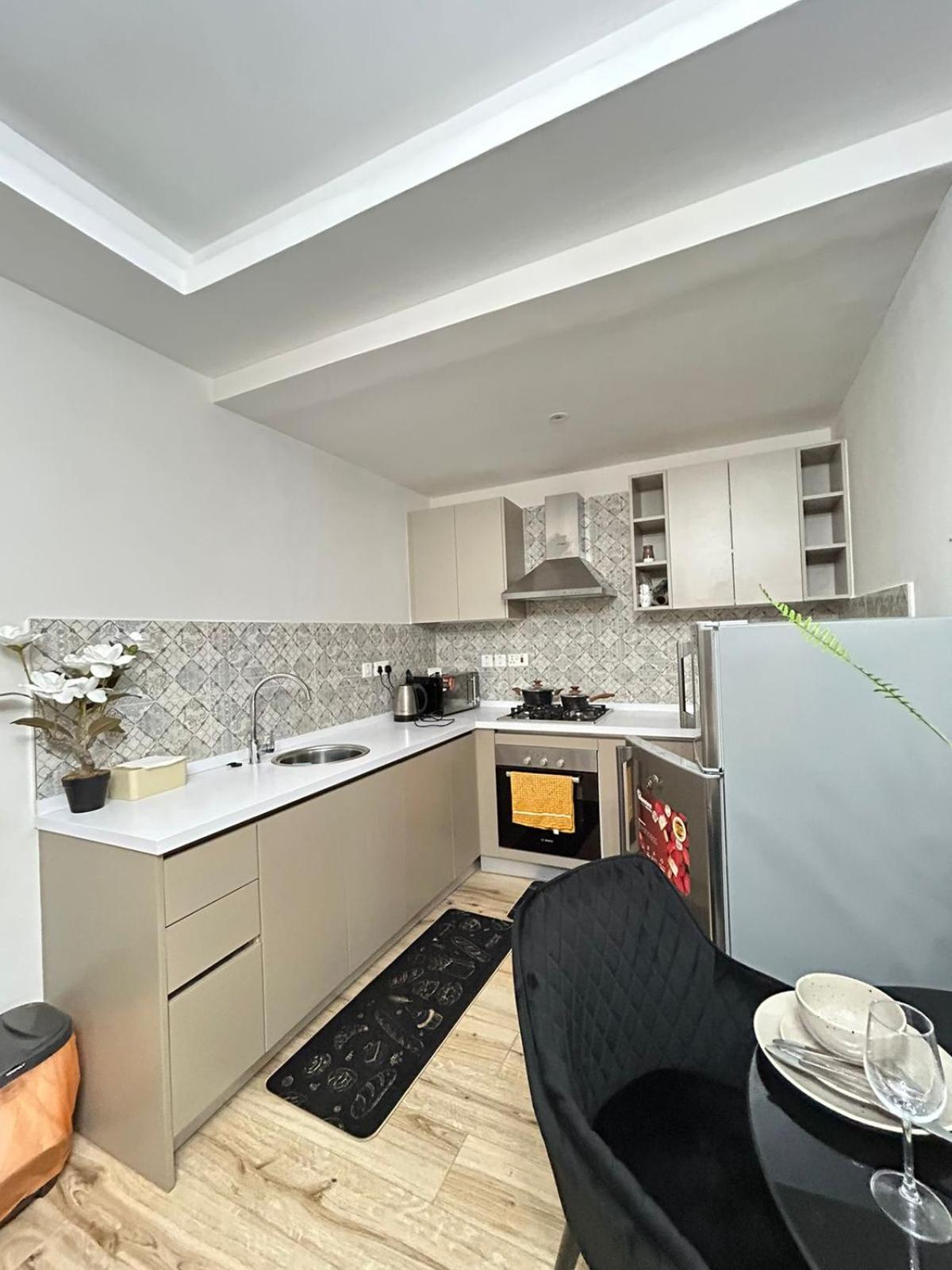 Mopearlz Elite Residency Apartment