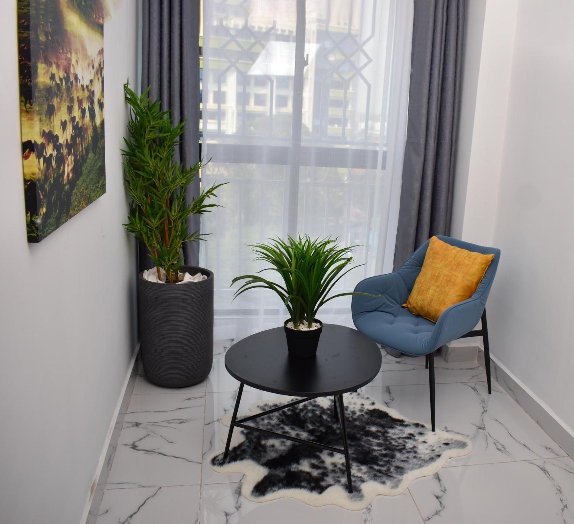 Sandalwood Gardens Apartment *