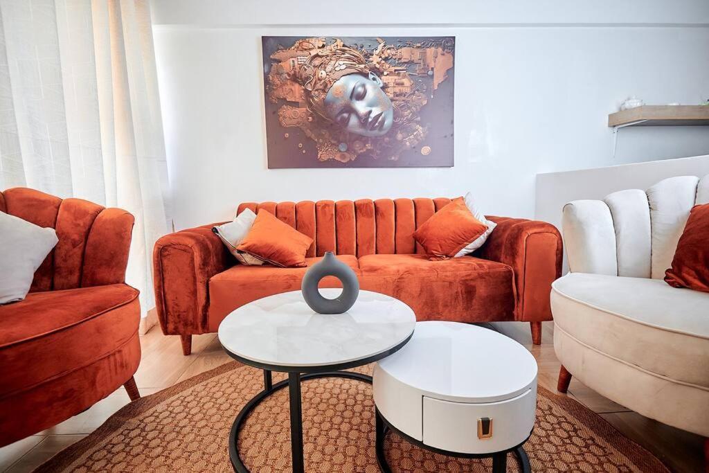 Apartment Artistic, Modern One Bedroom Duplex Nairobi