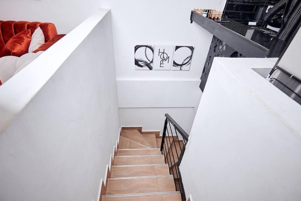 Artistic, Modern One Bedroom Duplex * Nairobi