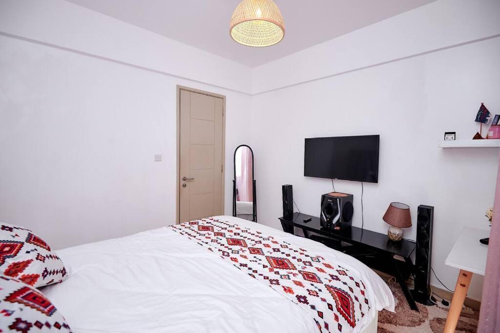 Artistic, Modern One Bedroom Duplex *