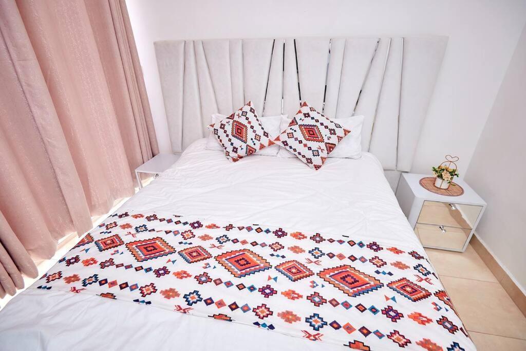 Artistic, Modern One Bedroom Duplex Nairobi