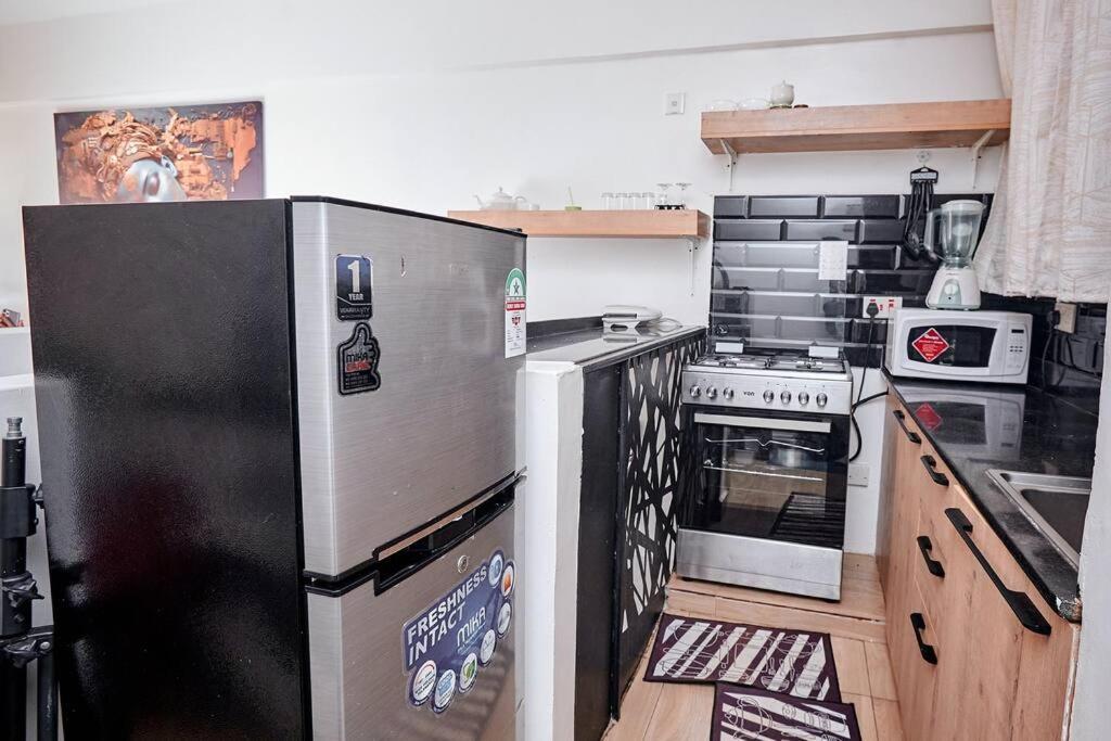Artistic, Modern One Bedroom Duplex * Nairobi