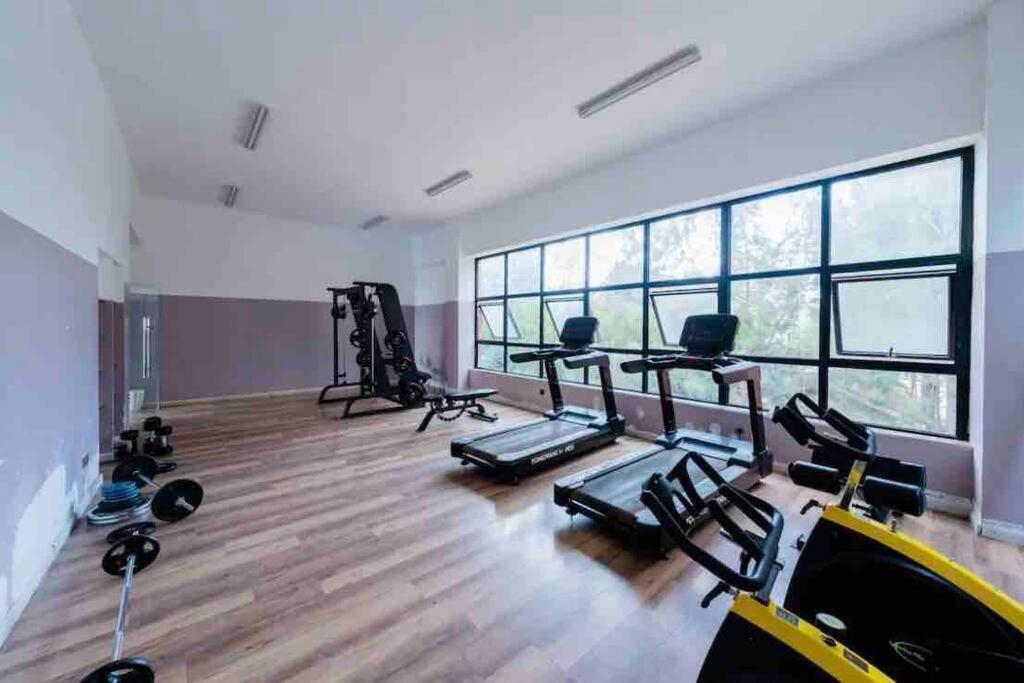 Abantu Parkview 2br Near Jkia Sgr With Pool Gym Eatery Apartment *
