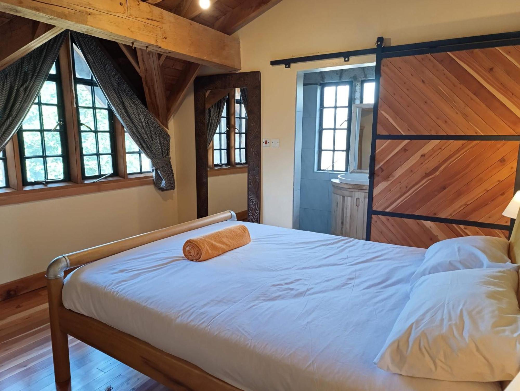 Amani House Guest house *