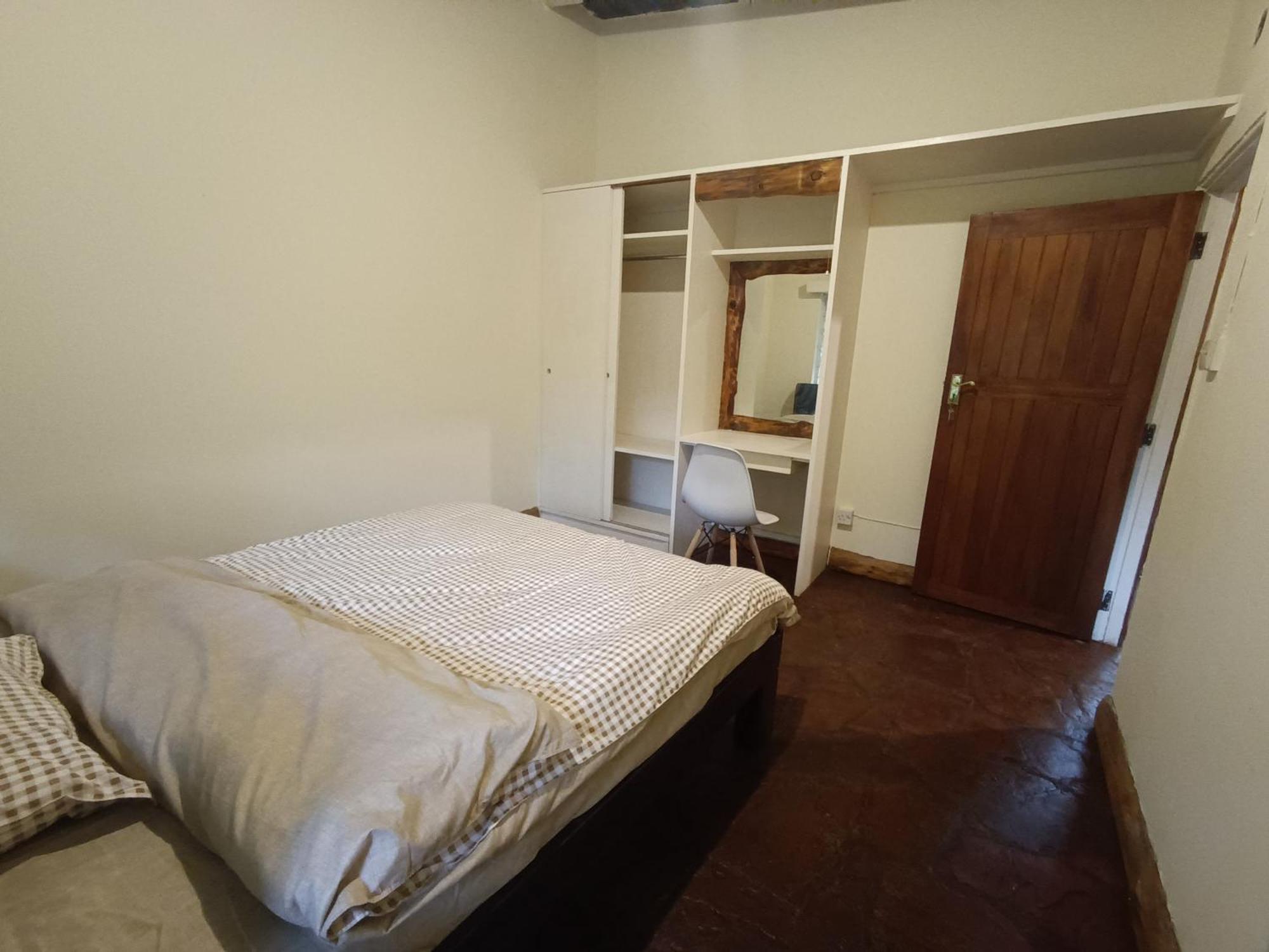 Mad Vervet Backpackers