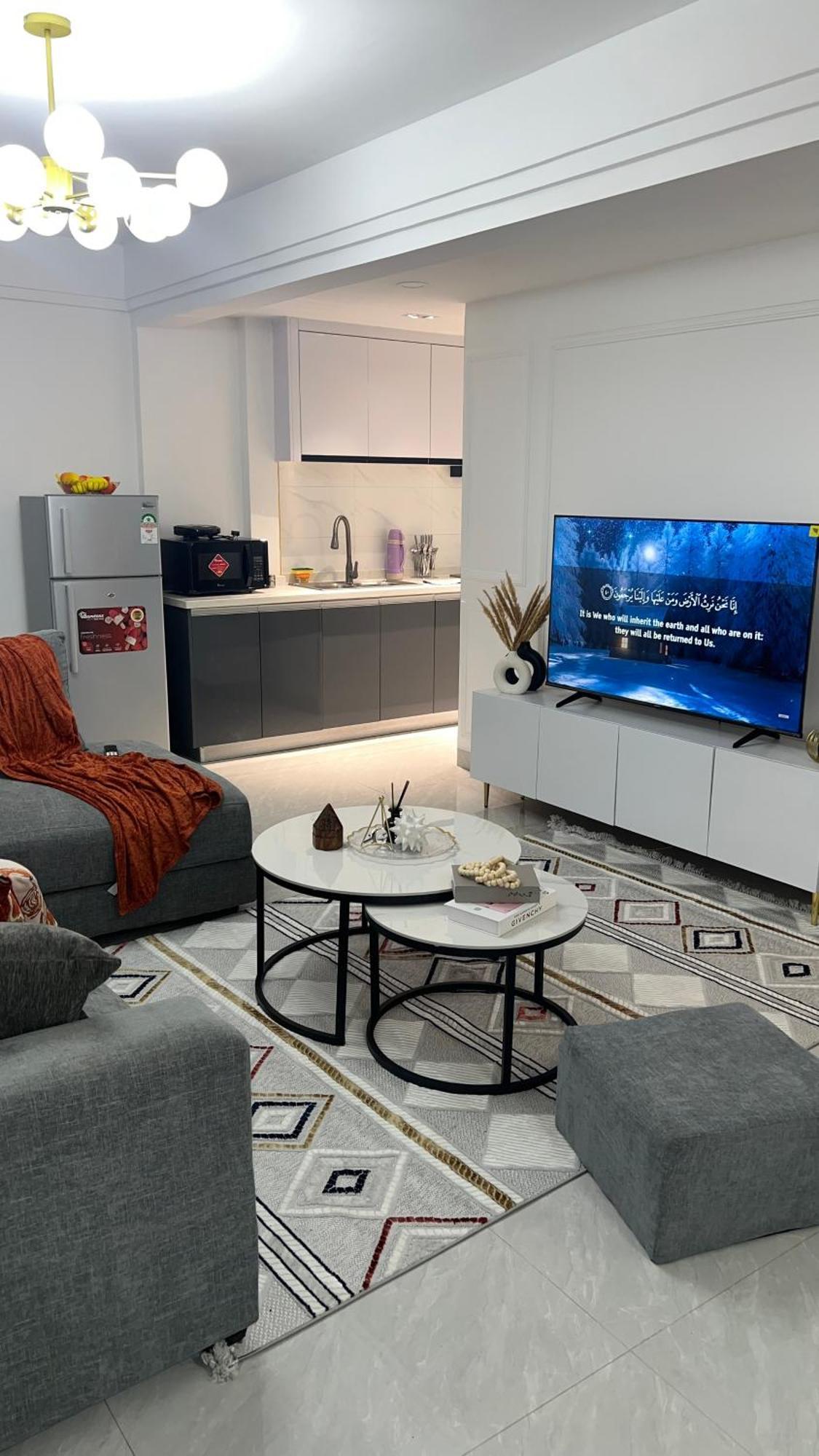 Gold Park Homes Apartment *