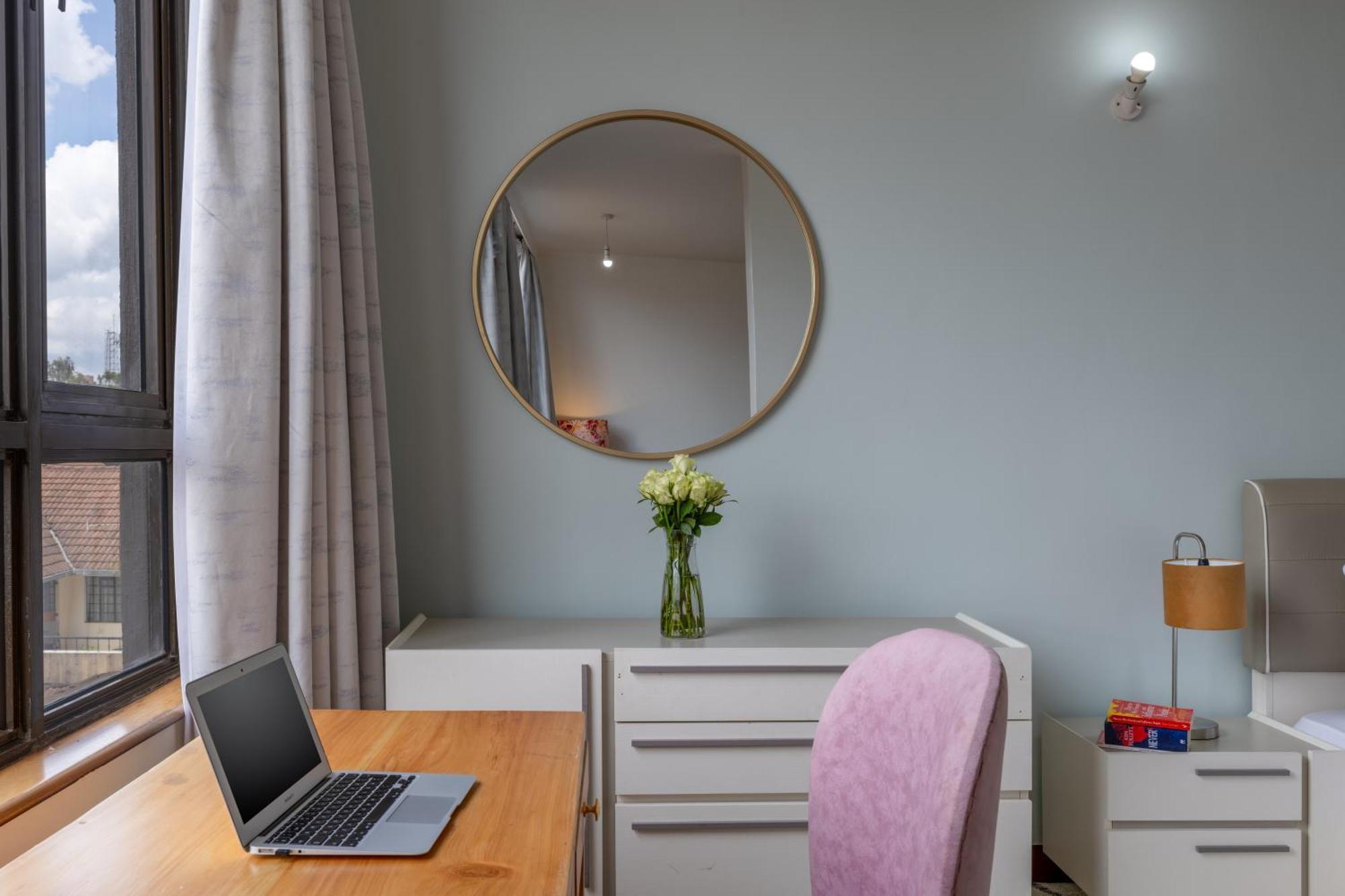 Apartment The Enclave Revamp 1 Bed By Yourhost, Nairobi