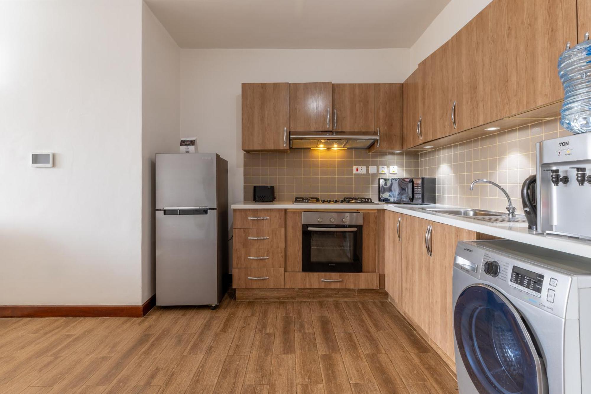 The Enclave Revamp 1 Bed By Yourhost,