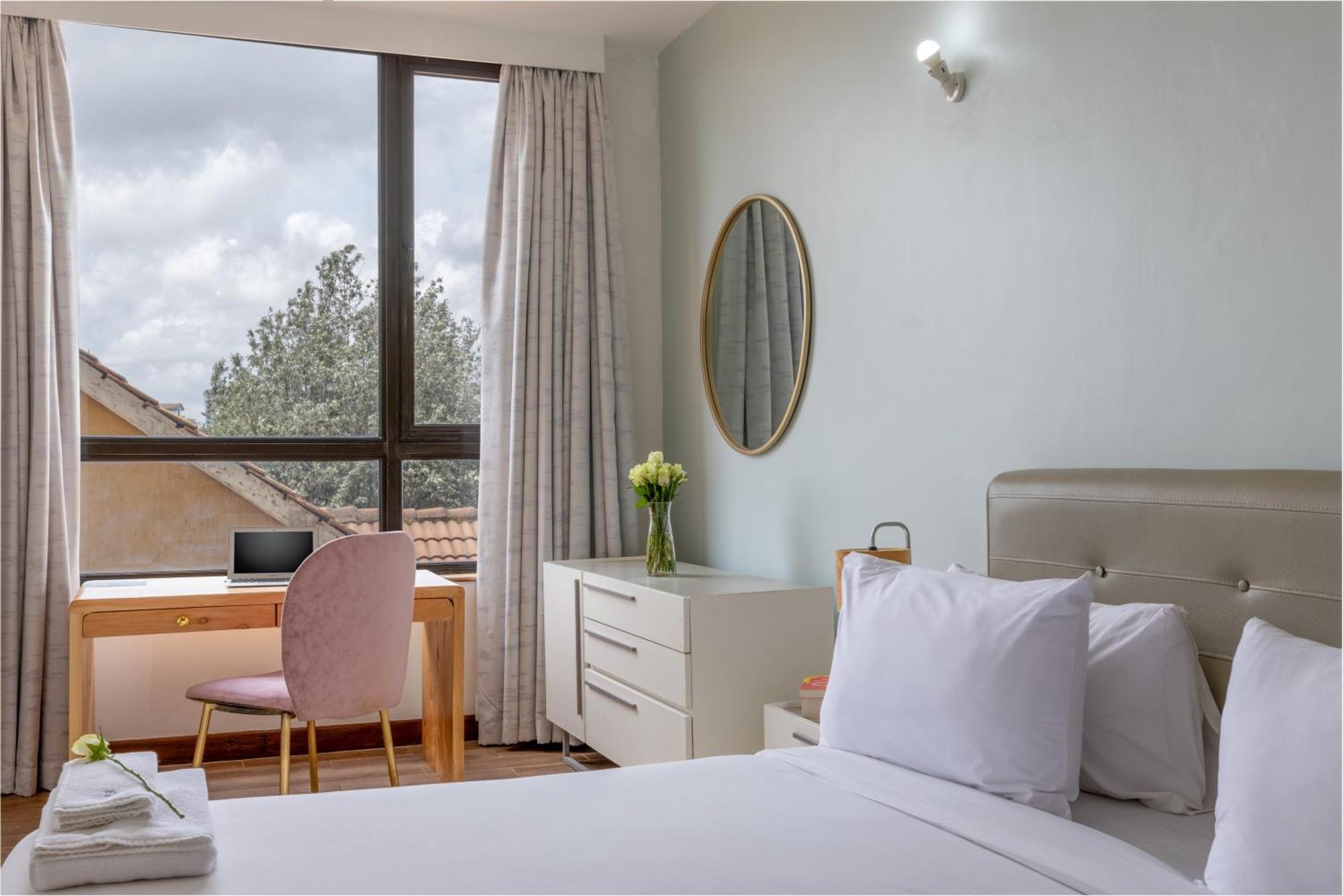 Apartment The Enclave Revamp 1 Bed By Yourhost,