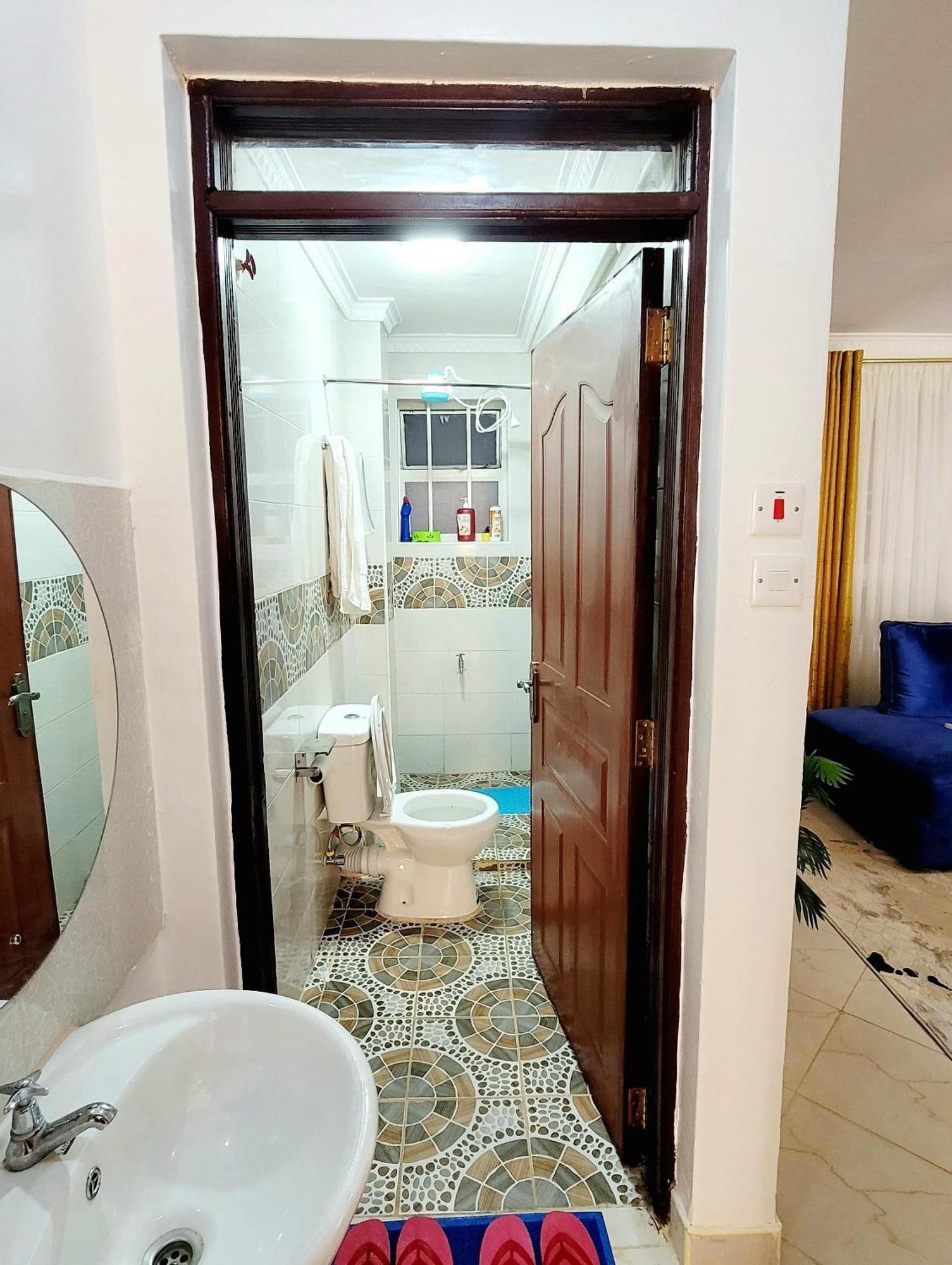 Newly Furnished 1-bedroom *