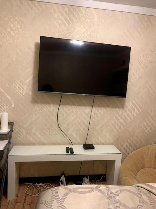 Apartment De Gold Nest-opposite Embassy *