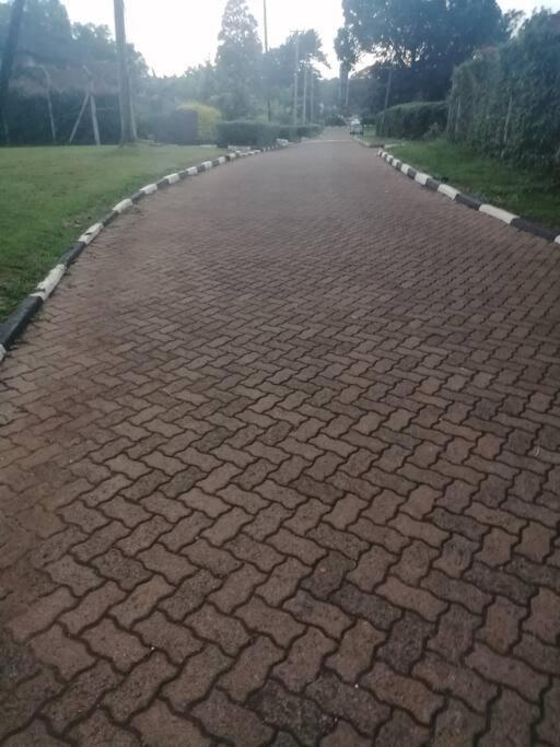De Gold Nest-opposite Embassy Apartment