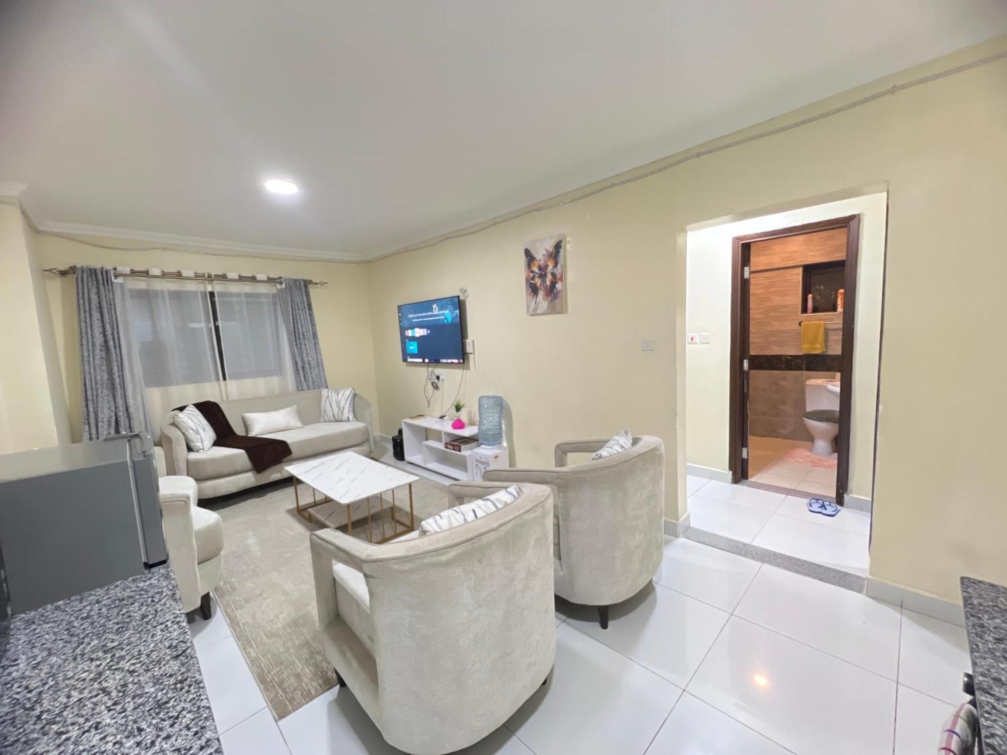 Apartment Fully Furnished 2 Bedroom With A Spacious Balcony Behind Gateway Mall 10 Minutes To Jkia,5min To Sgr With Ac,washing Machine And Lift