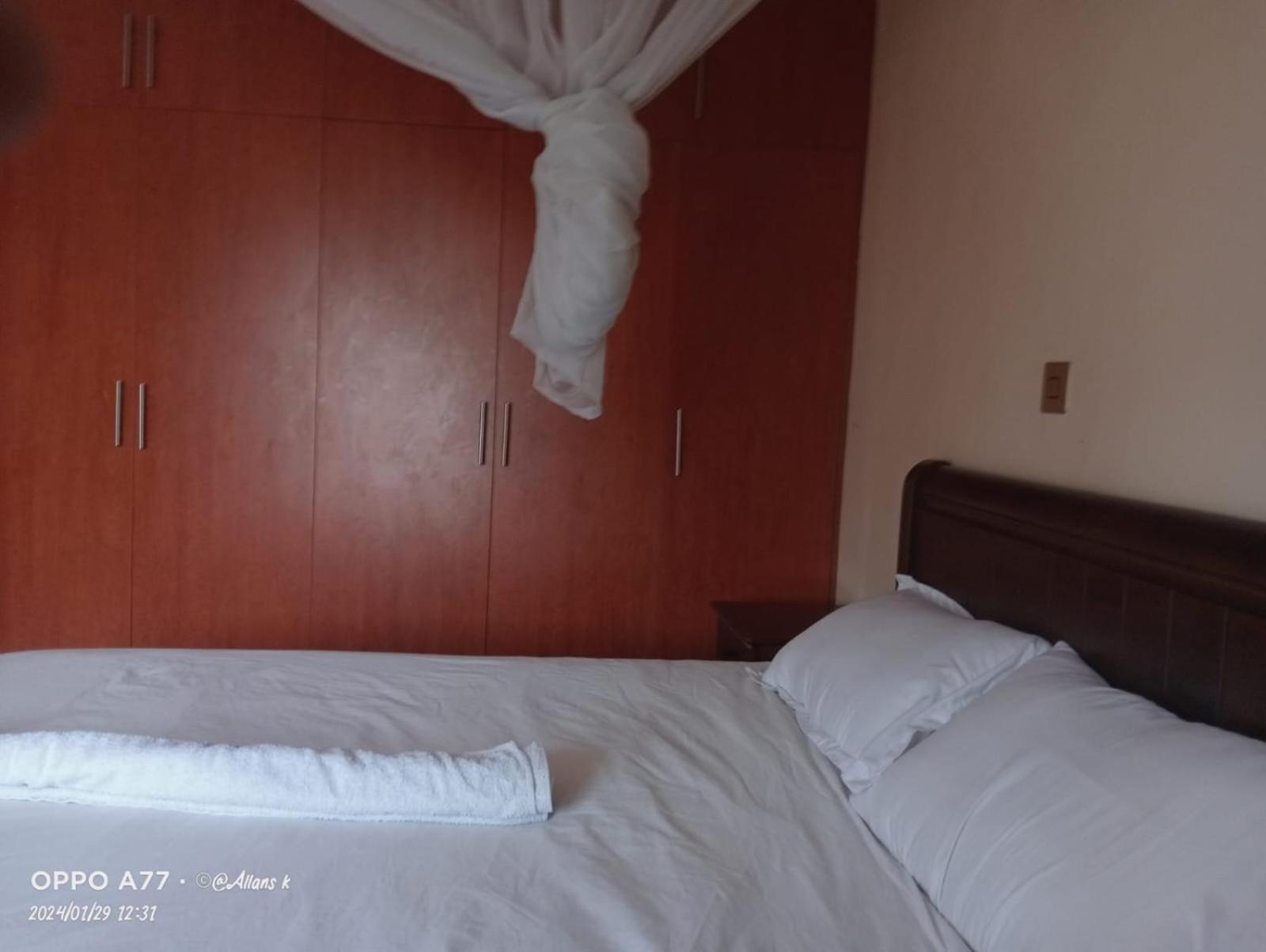 Laycanon Enk Apartment