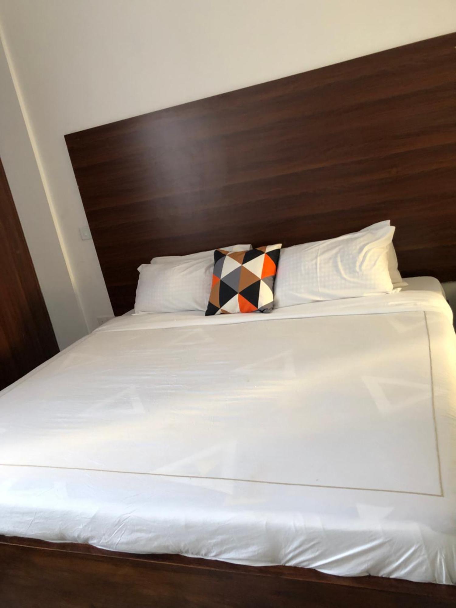 Jade Studio At Enkang Apartments, Ngong Rd Near Junction Mall *