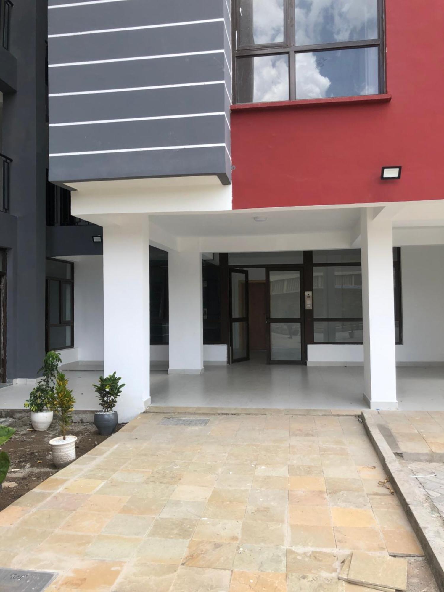 Jade Studio At Enkang Apartments, Ngong Rd Near Junction Mall *