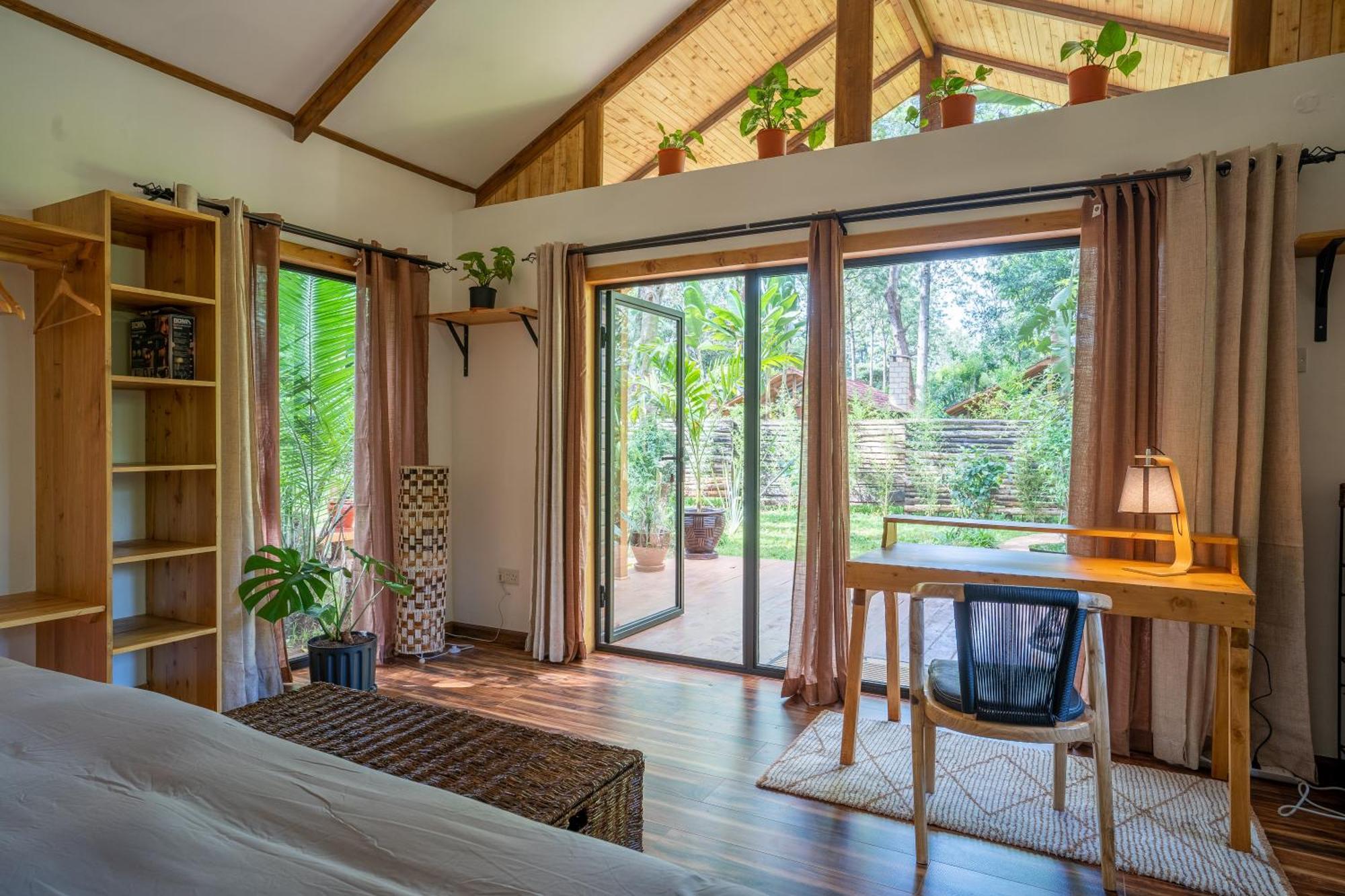 The Jungle Oasis With Heated Pool *