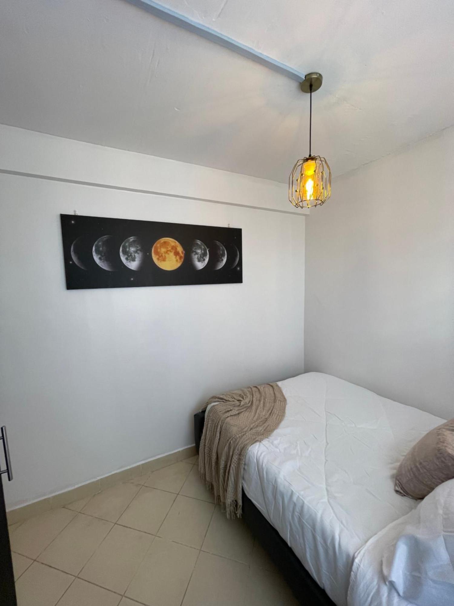 Chrystalkhomes Apartment