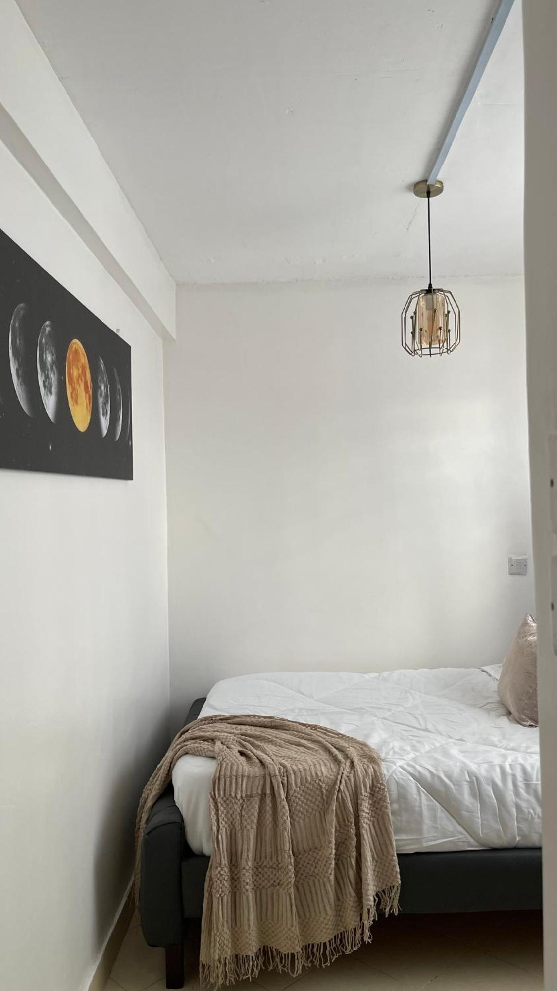 Chrystalkhomes * Nairobi