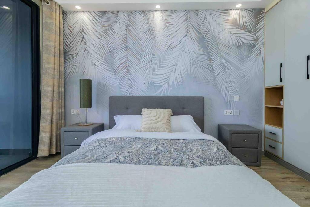 Apartment Modern 1br With Balcony, Pool/gym In Kileleshwa Nairobi