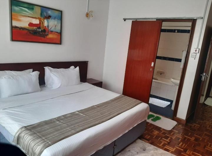 Homely Away From Apartment *