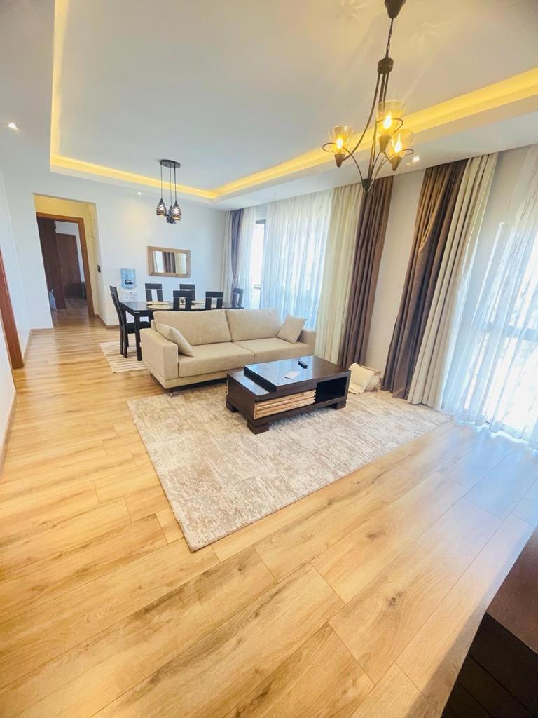 Apartment Almas Towers