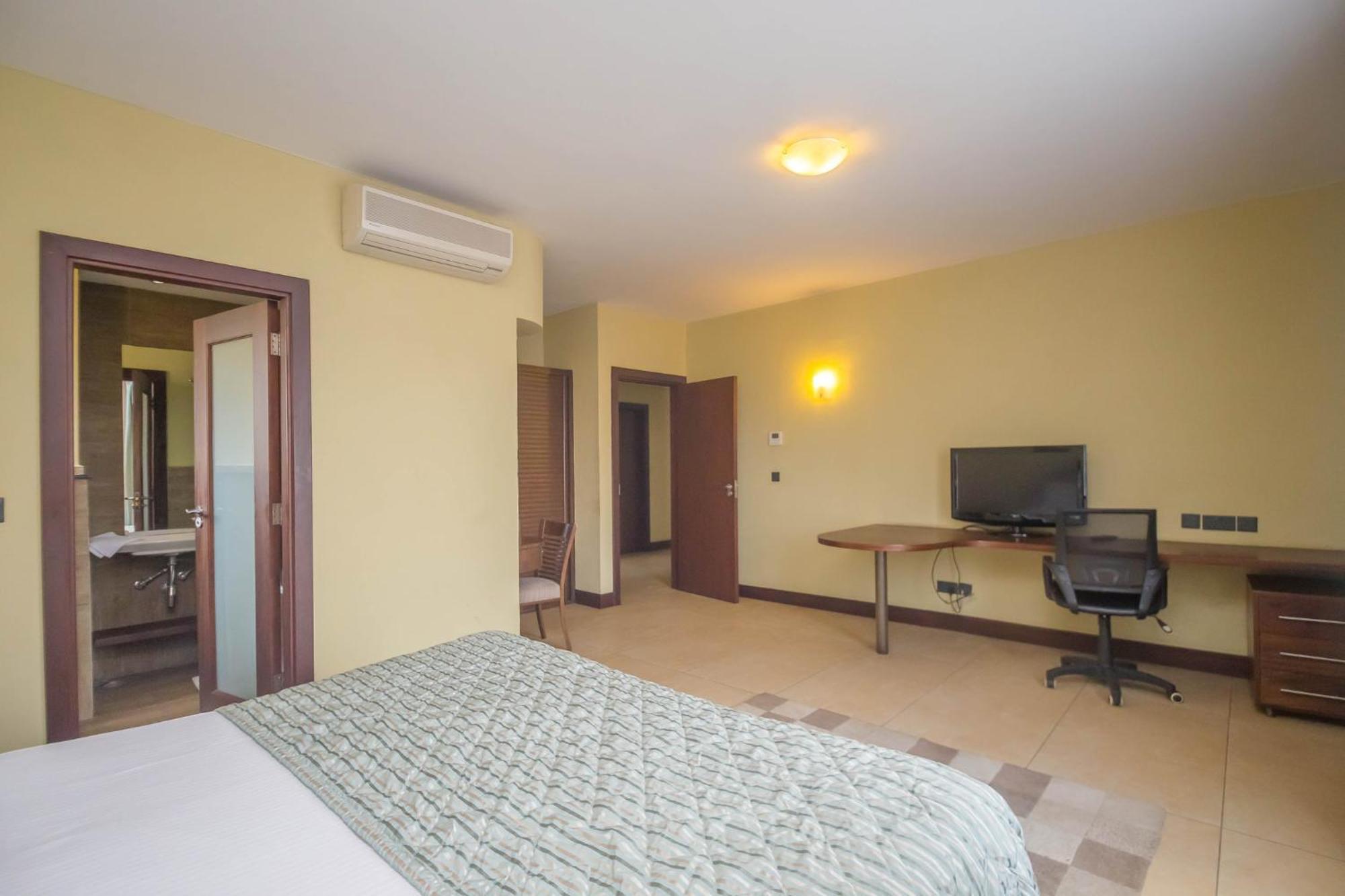 Aparthotel Taarifa By Dunhill Serviced