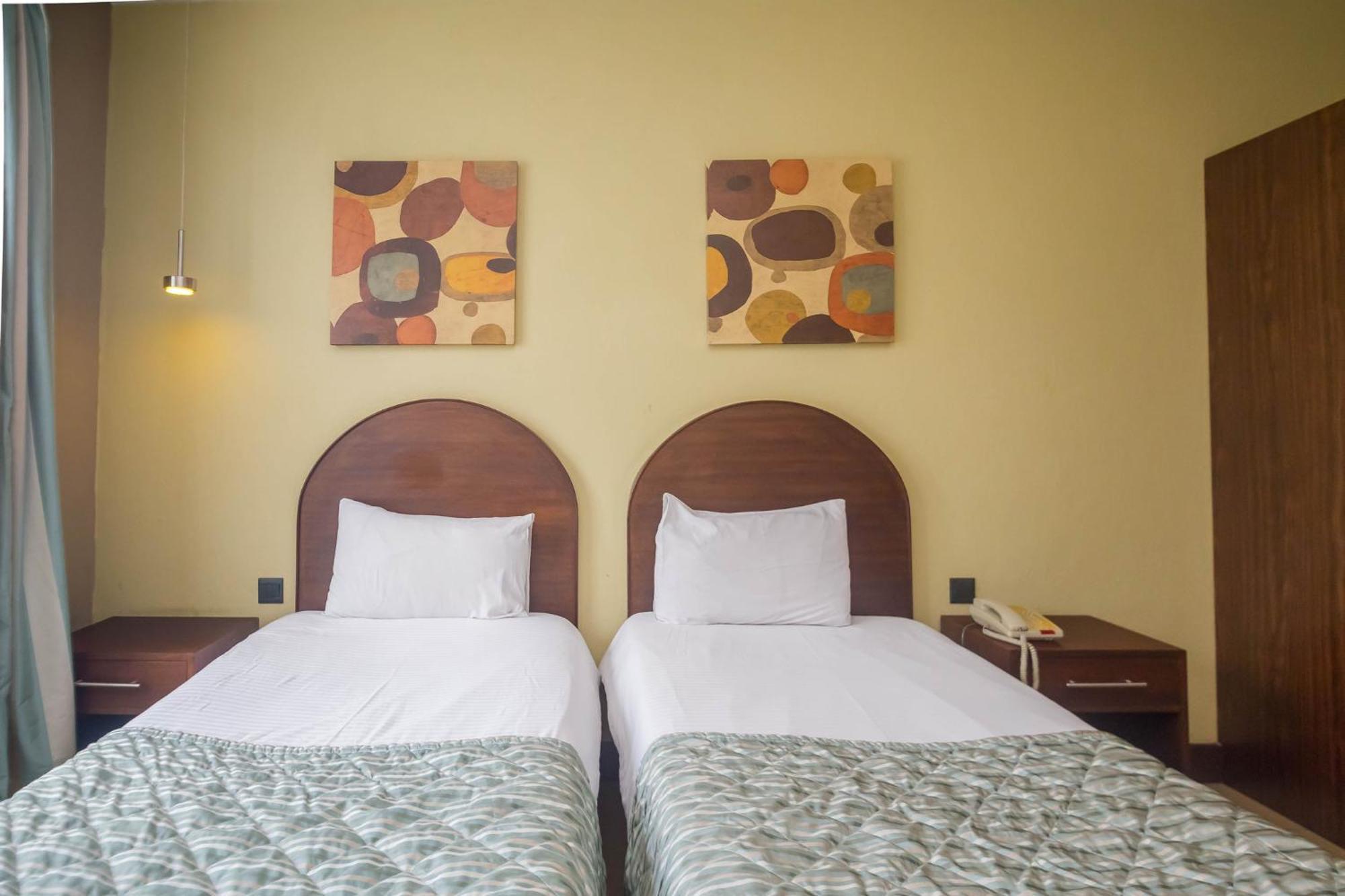 Taarifa By Dunhill Serviced Aparthotel 5*