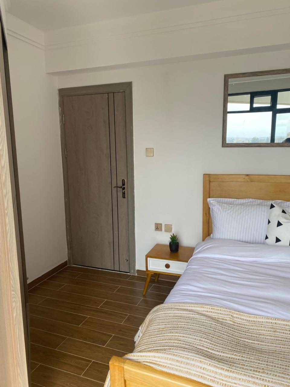 Exquisite Urban In Kilimani By The Manna Apartamento Nairobi