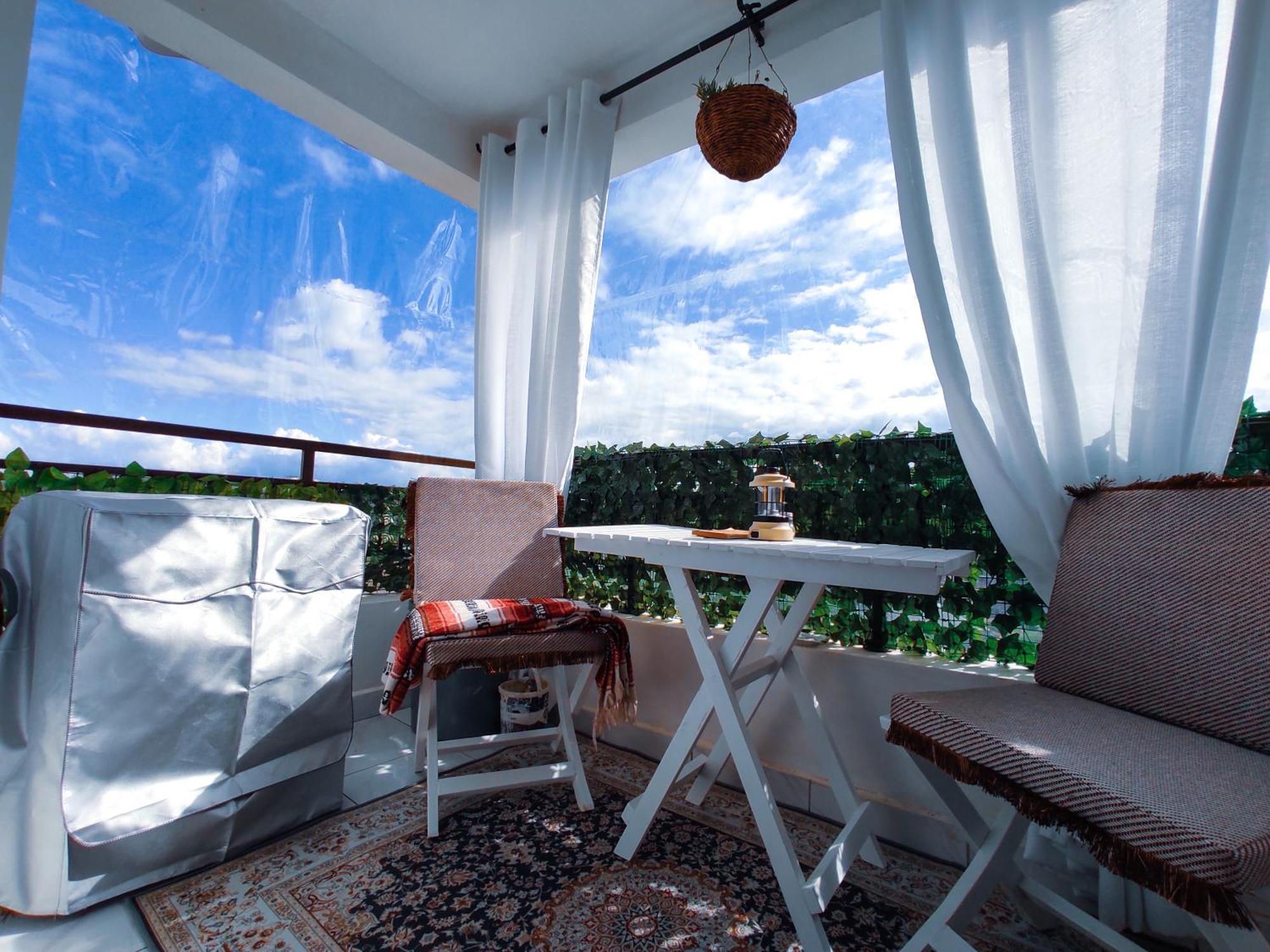 The Crooner Lounge Apartment