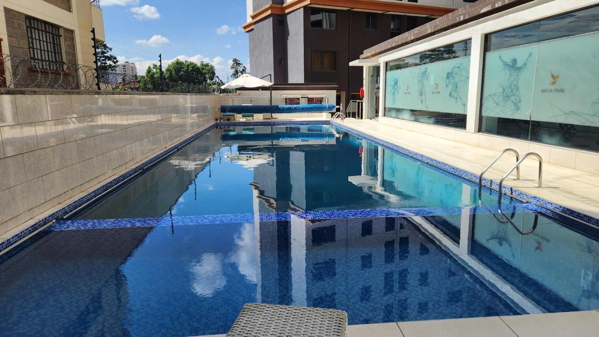 The City Oasis, Heated Pool Edition Apartment