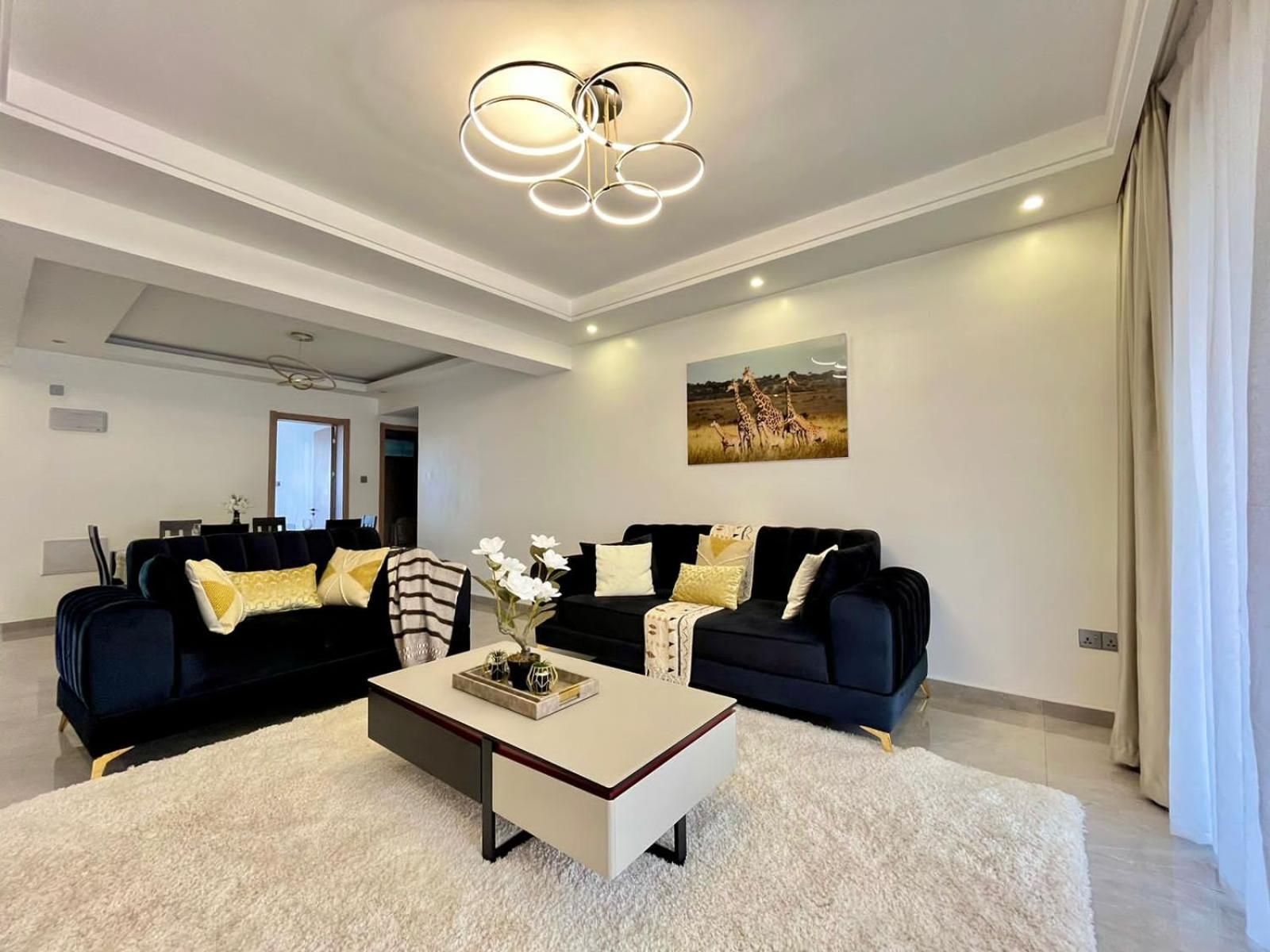 Shawnella 2 Bedroom - Riverside Apartment