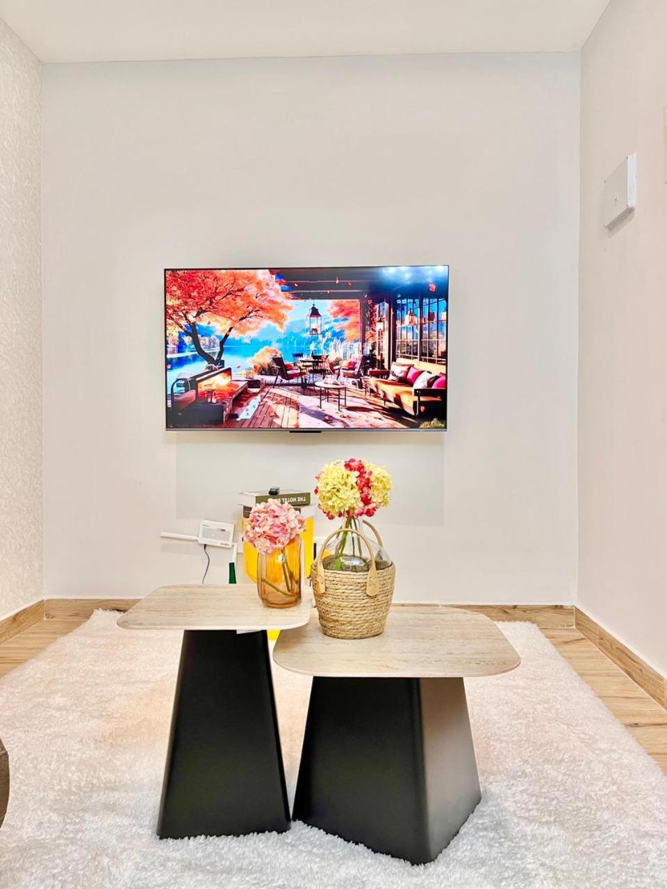 C&h Elite Westlands Apartment
