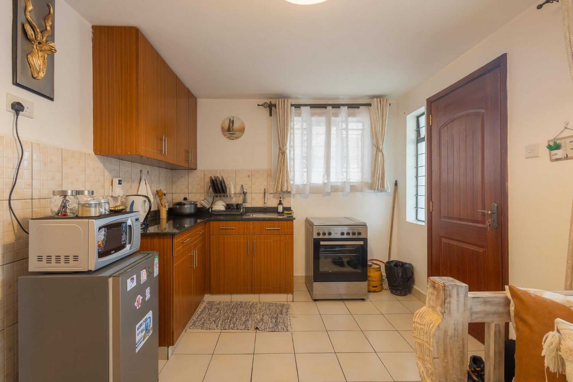 Apartment Furnished 1 Bedroom In Nairobi. 15 Mins To Cbd. Free Wi-fi & Parking