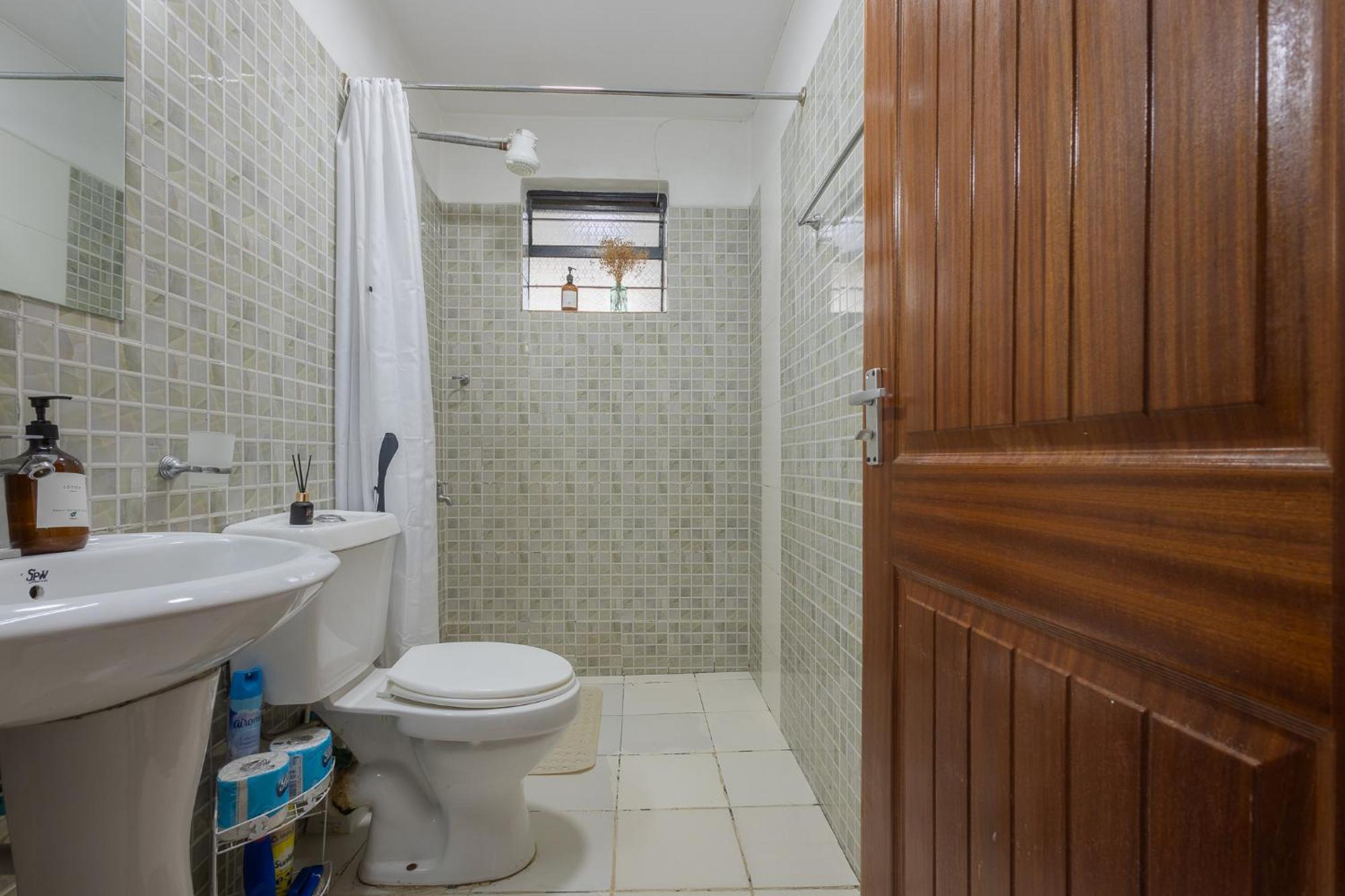 Furnished 1 Bedroom In Nairobi. 15 Mins To Cbd. Free Wi-fi & Parking Nairobi
