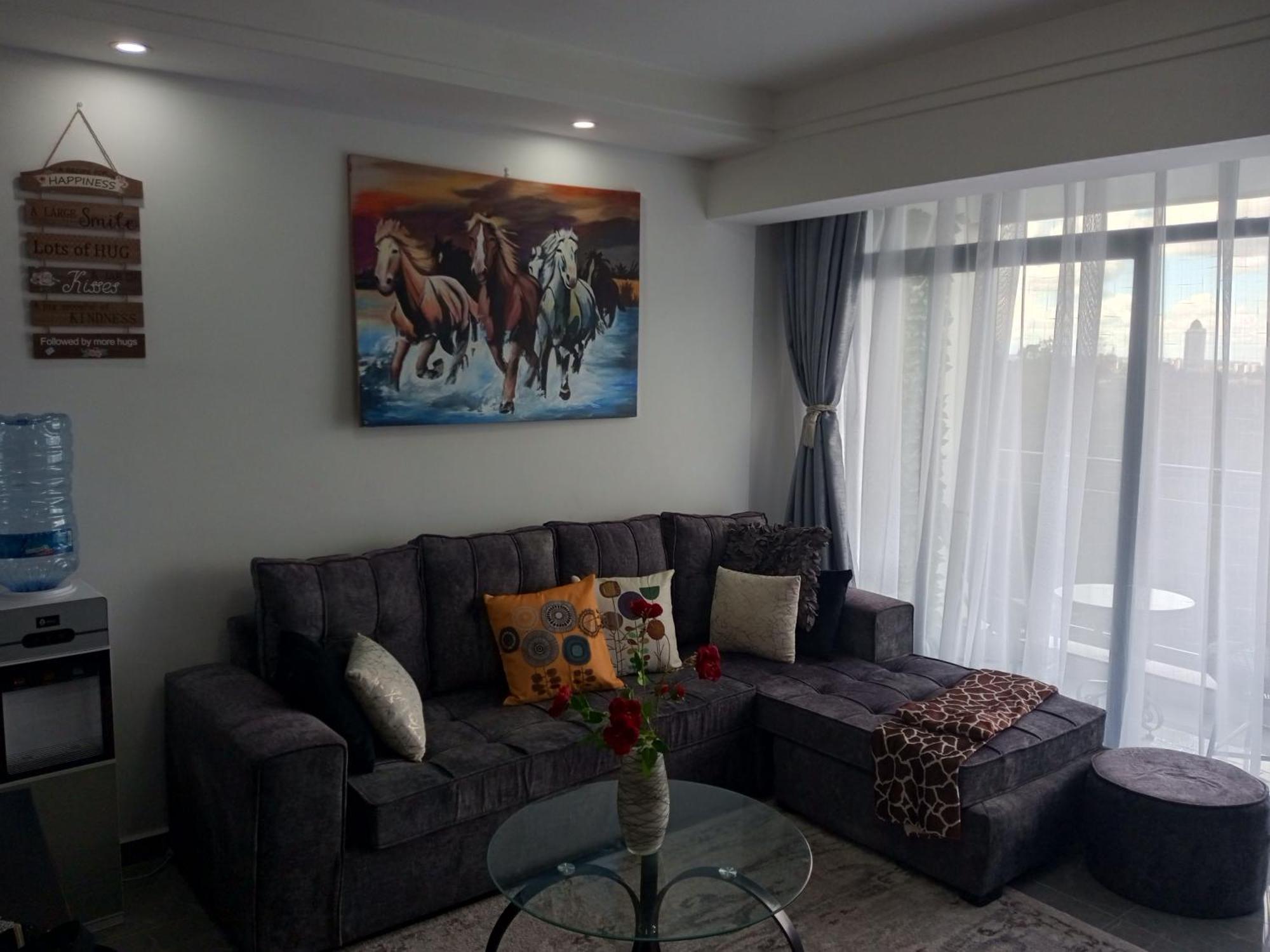 Tranquil 7th Floor Near Art Caffe Market Nairobi
