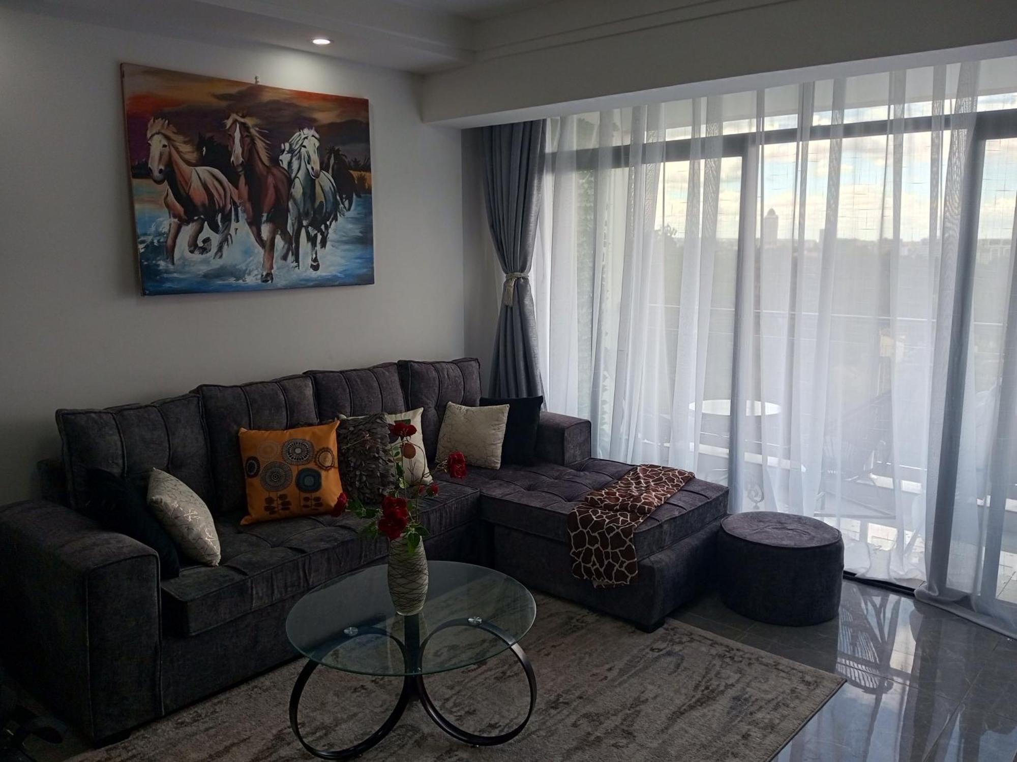 Tranquil 7th Floor Near Art Caffe Market Nairobi