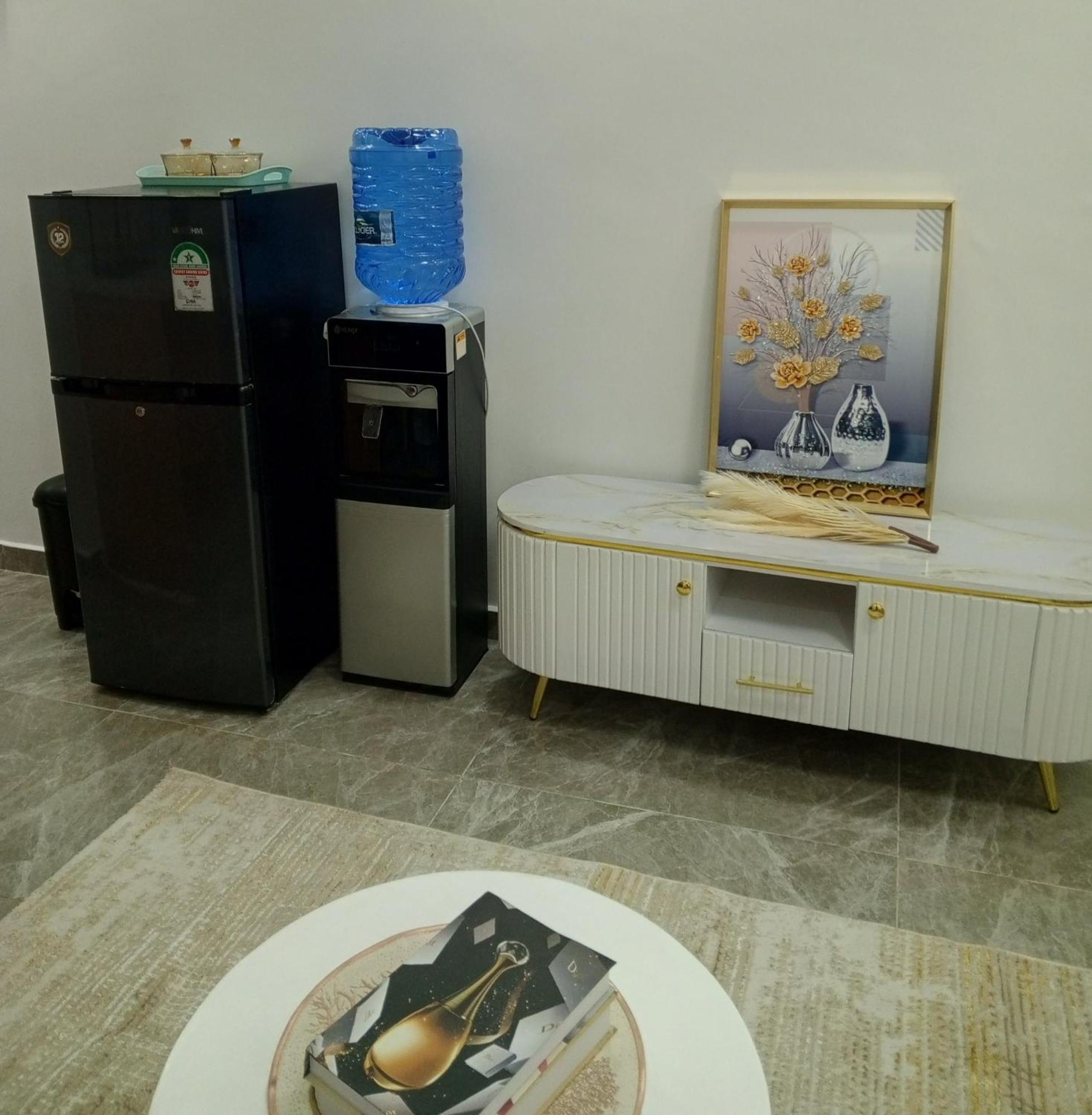 Apartment Polar Homes *