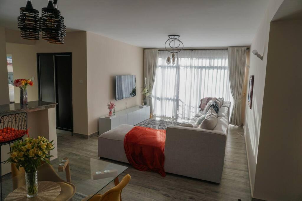 Modern 2br Sanctuary, Pool & Gym * Nairobi