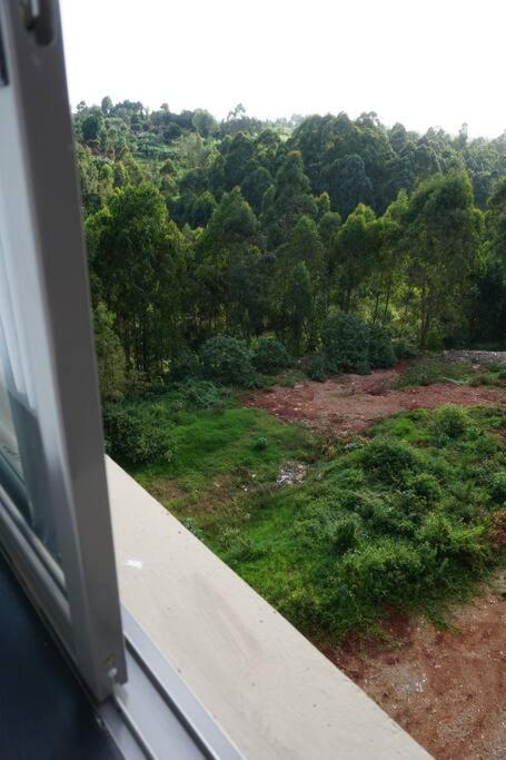 Modern 2br Sanctuary, Pool & Gym * Nairobi