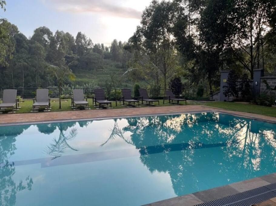 Modern 2br Sanctuary, Pool & Gym Nairobi