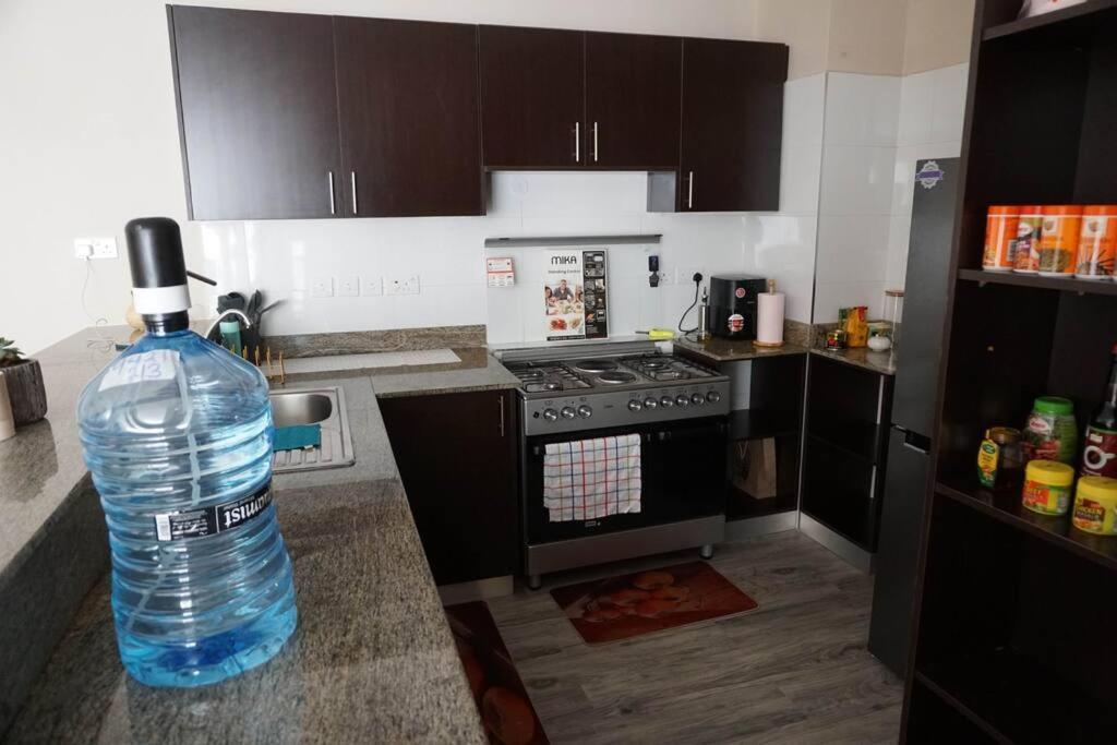 Modern 2br Sanctuary, Pool & Gym Apartment *