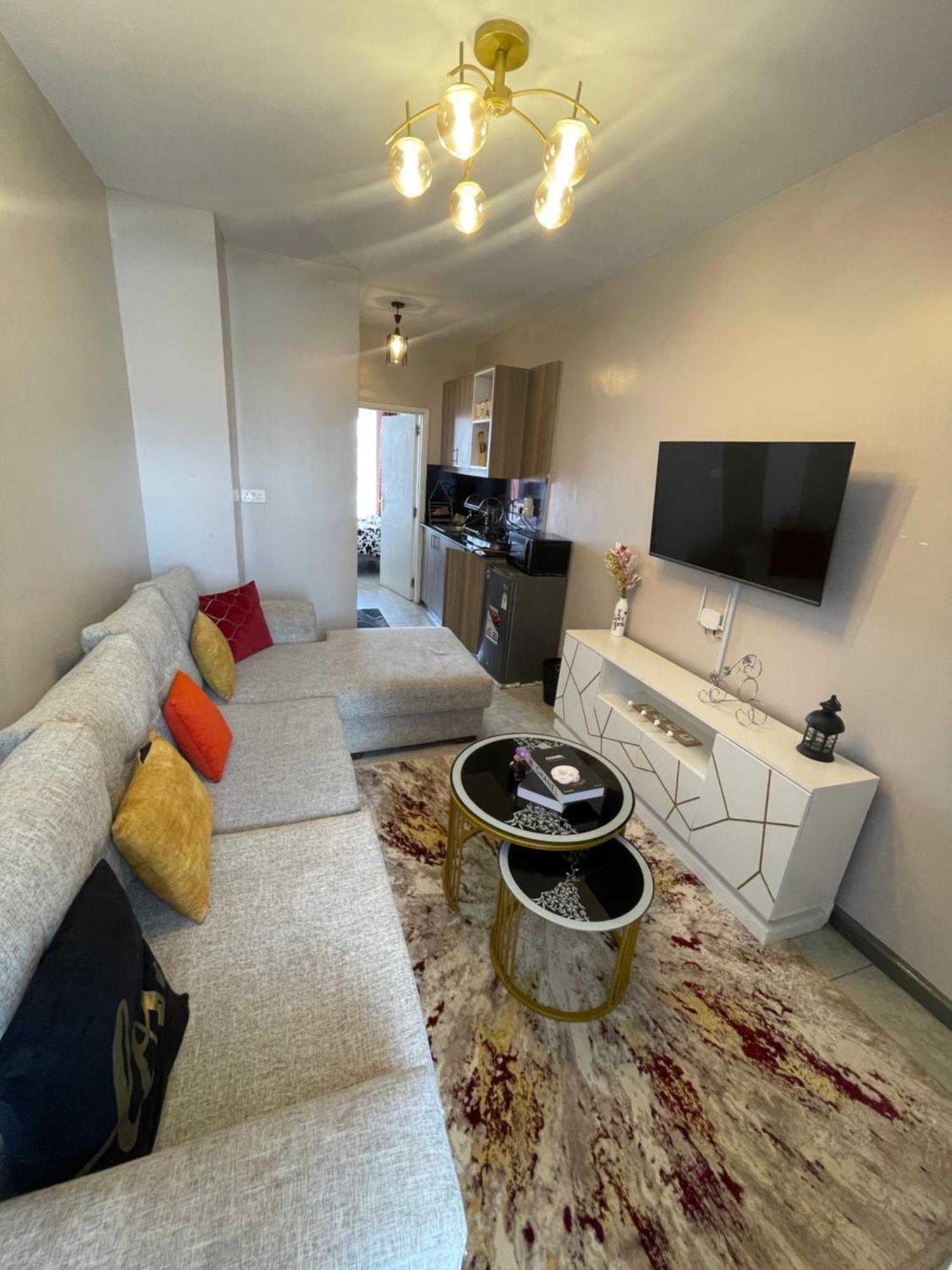 Easy Apartment