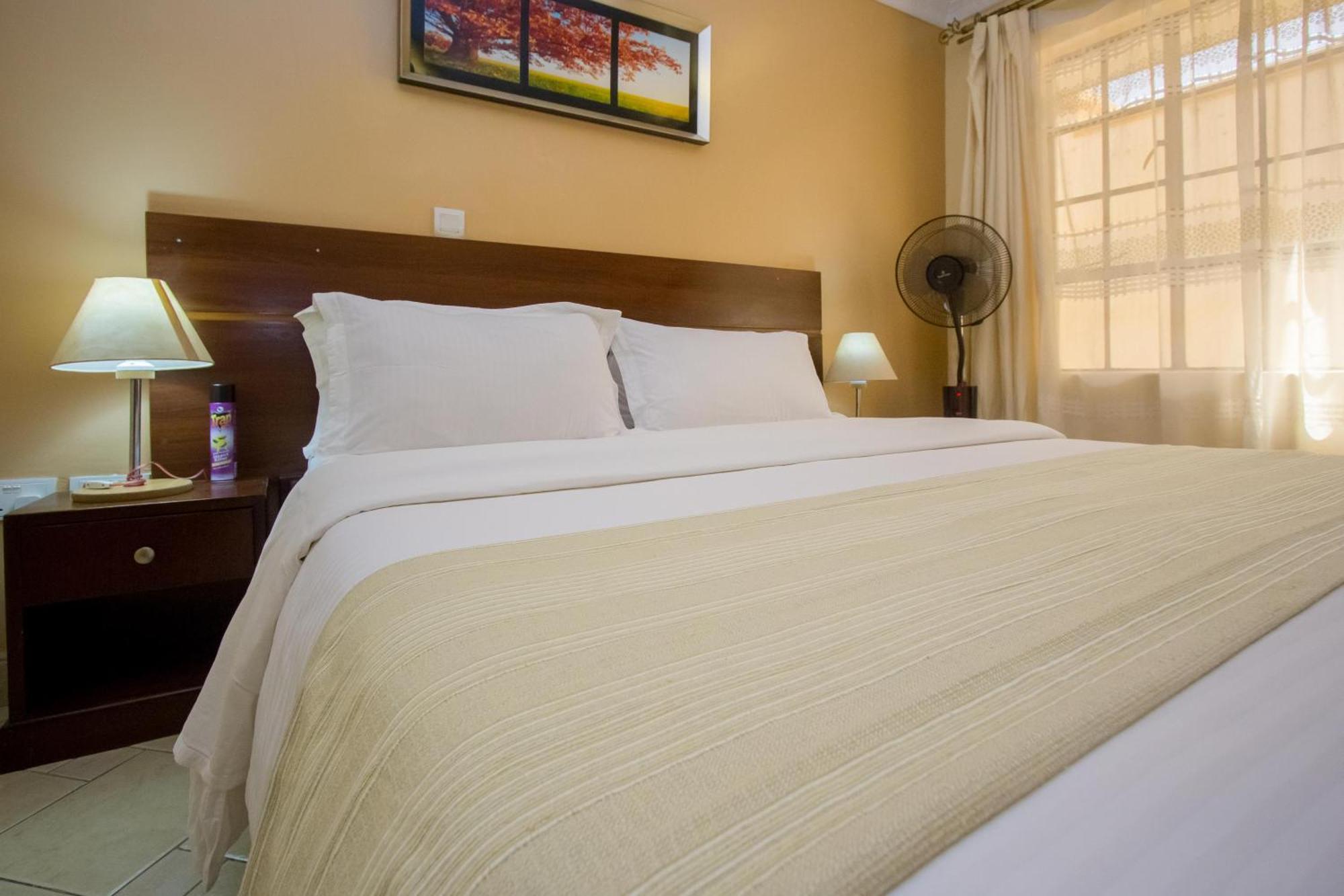 Hotel Capital Heights Hotel 3*